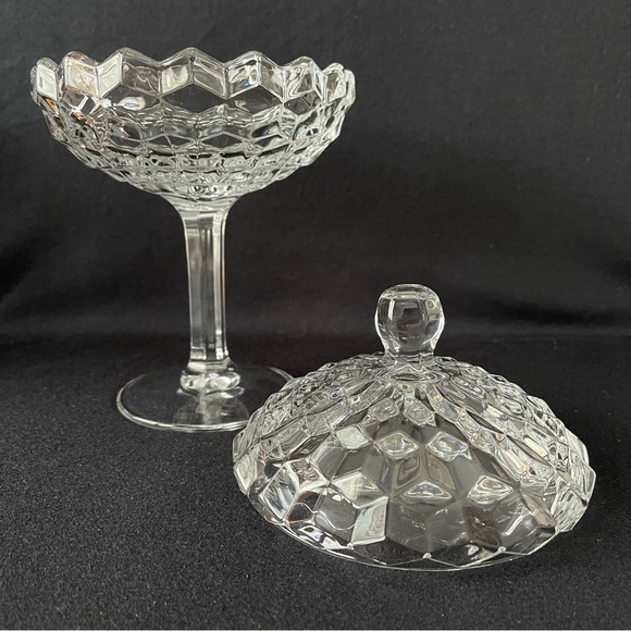 Fostoria Footed Covered Candy Dish - American - Vintage - Cube Motif - Picture 2 of 8